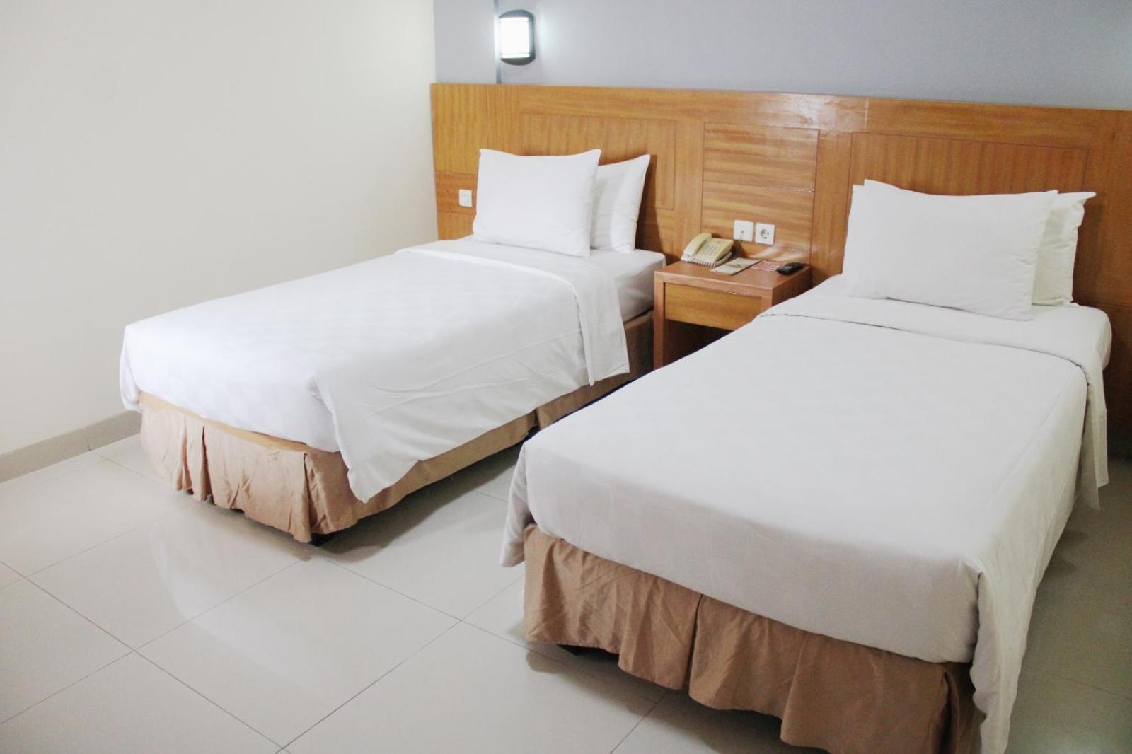 Maleosan Inn Manado Hotel Exterior foto