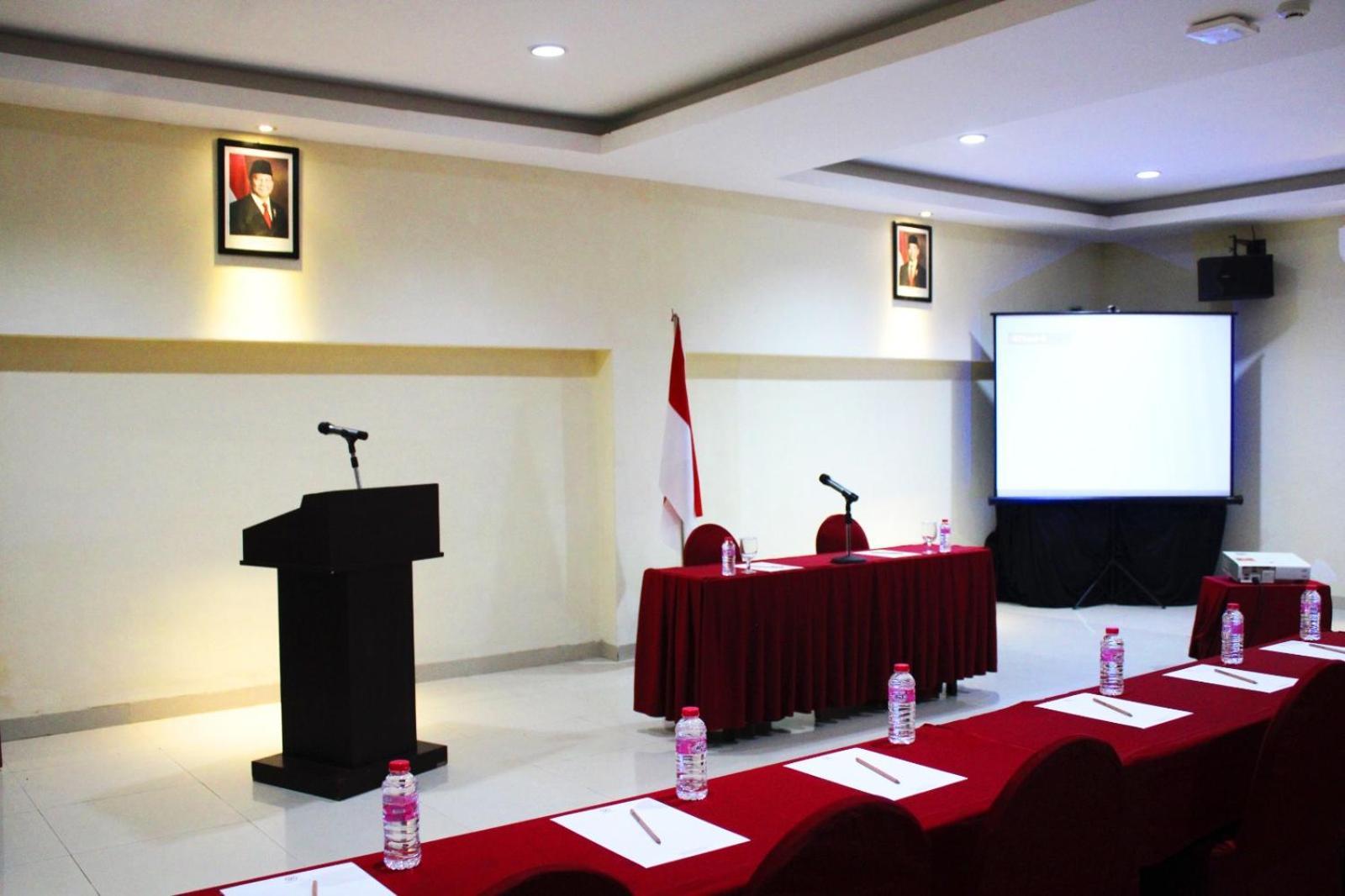 Maleosan Inn Manado Hotel Exterior foto