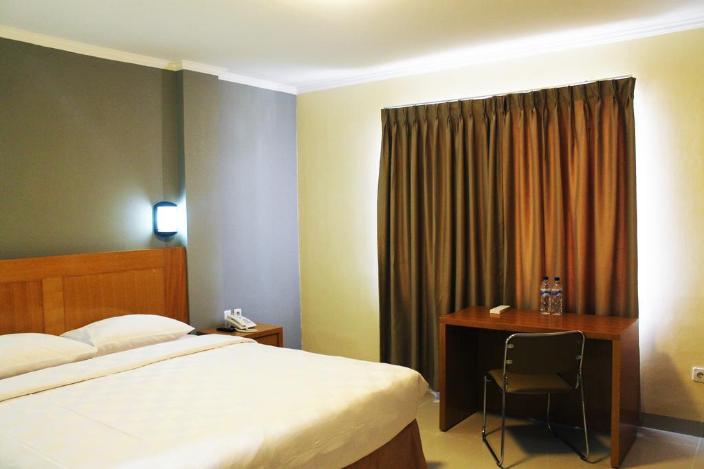 Maleosan Inn Manado Hotel Exterior foto